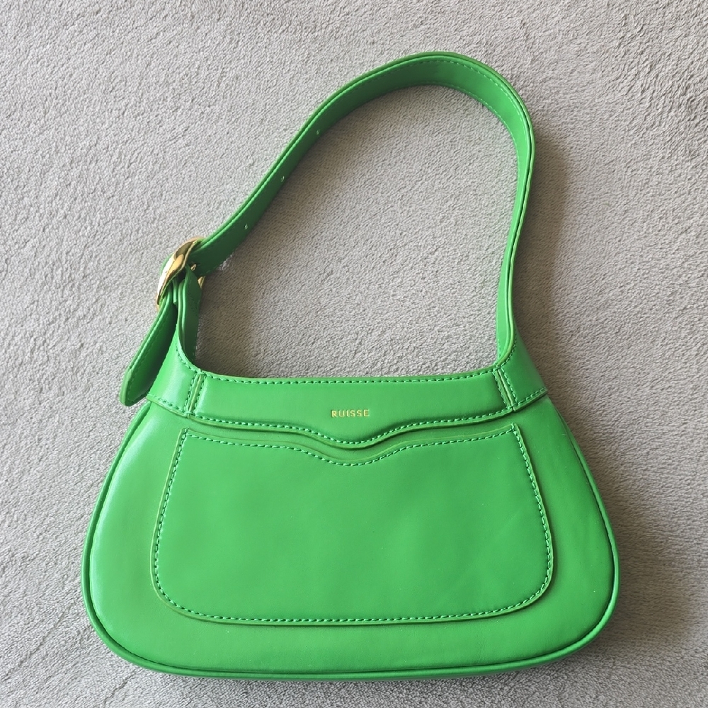 Vibrant Green Retro Shoulder Bag with Curved Design